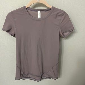 Lululemon t-shirt